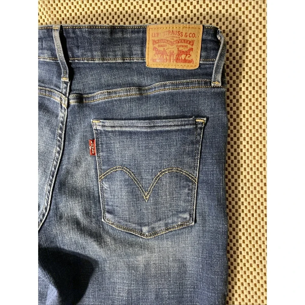 Levi's Woman's Jeans Size 29 Stretchy Mid Rise Skinny Changed Inseam 27" - Picture 4 of 4